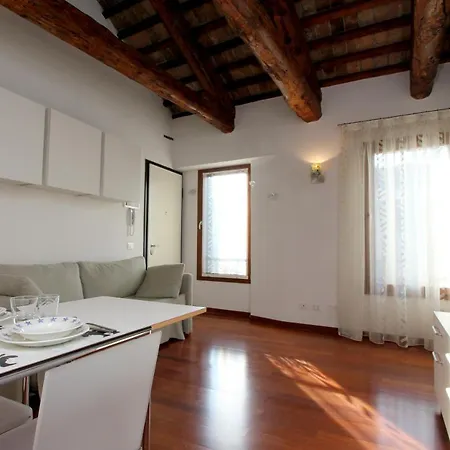 Cannaregio Apartment