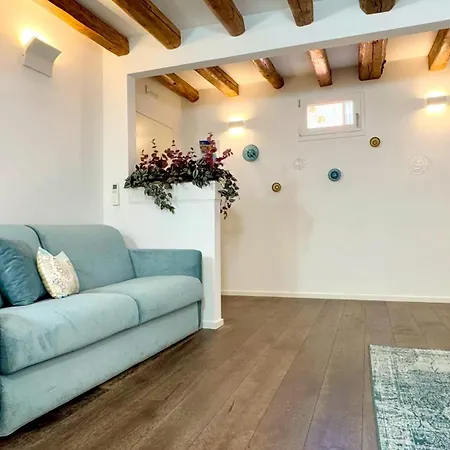 Cannaregio Apartment